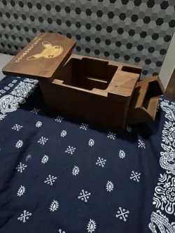 Pokemon TCG - 25th Celebration Deck Box (wooden) - Ultra Pro Pikachu - Image 5