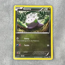 Goomy 75/119 - Phantom Forces - Common - Pokemon Card TCG - MP - Image 1