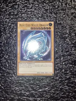 Yugioh! Blue-Eyes White Dragon OP28-EN001 OTS Ultimate Rare Light Play - Image 1