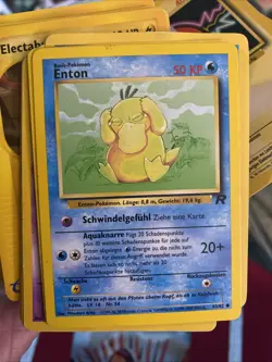 Psyduck 65/82 Team Rocket Pokemon TCG WOTC Rare Vintage Card German Edition NM - Image 1