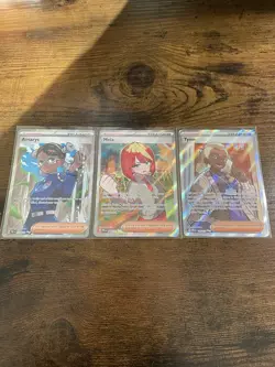 Pokemon Prismatic Evolutions 40 Card Lot - Pokeball/Masterball/Trainer + More - Image 4