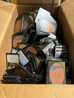 Huge box of Magic the Gathering Cards - Image 2