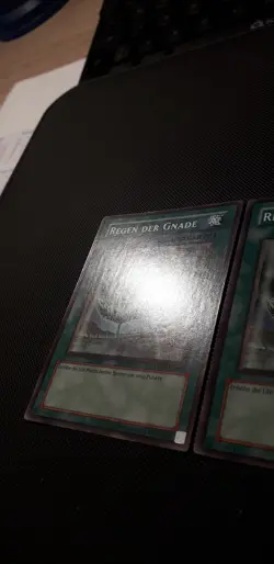Yu-Gi-Oh! 3x Regen der Gnade, DB1-DE180, Common, 2. Auflage, Deutsch, NM/Back EX - Image 2