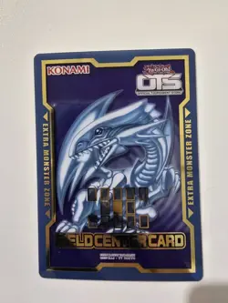 Yu-Gi-Oh yugioh Blue Eyes White Dragon FIELD CENTER CARD Sealed - Image 2