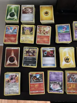 Pokemon TCG Bulk Lot 50 Cards • 2005-2017 - Image 1