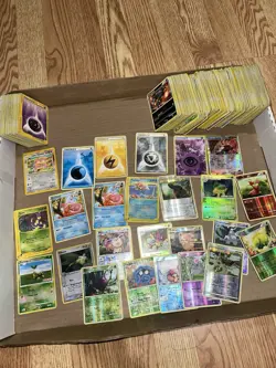 Very damaged vintage WOTC pokemon card large lot ereaders holos stamped etc - Image 1
