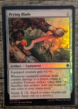 MTG: Prying Blade (Ixalan)(FOIL COMMON) - Image 1