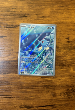 Horsea 067/064 Pokemon TCG Shrouded Fable Holo Rare Near Mint Card - Image 3