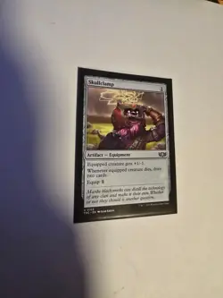 Skullclamp Commander: Tarkir: Dragonstorm Regular NEW - Image 1