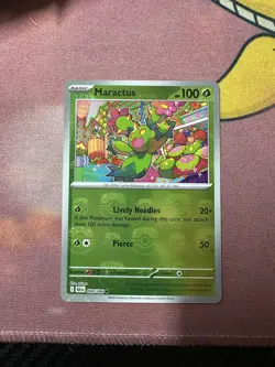 2025 Pokemon SV Black Bolt Maractus Reverse Holo Master Ball #008/086 - Image 1
