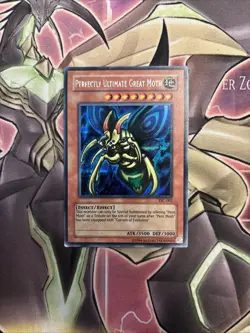 (53) Yugioh Perfectly Ultimate Great Moth TSC-001 Prismatic Secret Rare MP/LP - Image 1