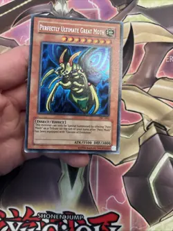 (53) Yugioh Perfectly Ultimate Great Moth TSC-001 Prismatic Secret Rare MP/LP - Image 2