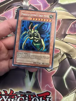 (53) Yugioh Perfectly Ultimate Great Moth TSC-001 Prismatic Secret Rare MP/LP - Image 3