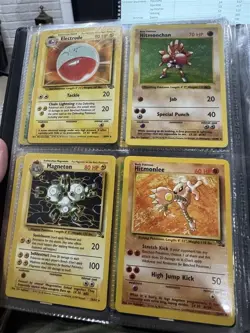 Base Set Pokemon Cards, Mixed, Ungraded, AMAZING Condition Charizard Blastoise - Image 2