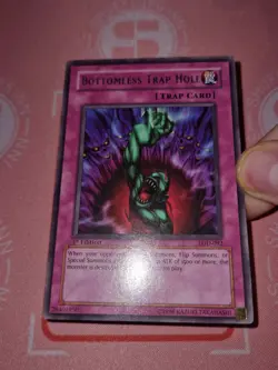 Bottomless Trap Hole (LP) LOD-092 Rare 1st Edition - Image 3