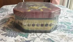 Pokemon TCG Elemental Power Jolteon-GX Tin Factory Sealed - Image 3