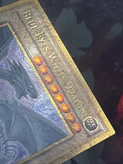 Blue-Eyes White Dragon (Gold Secret Rare) MVP1-ENGV4 Limited Edition LP - Image 3