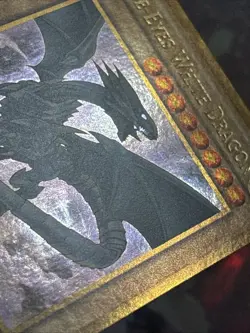Blue-Eyes White Dragon (Gold Secret Rare) MVP1-ENGV4 Limited Edition LP - Image 5