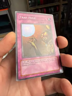 Trap Hole - LOB-058 - Super Rare - Unlimited Edition - Yugioh! - Image 2