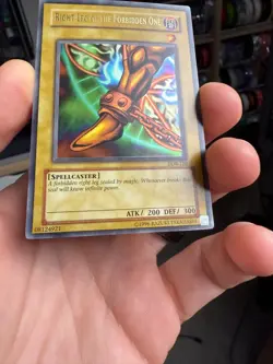 YUGIOH RIGHT LEG OF THE FORBIDDEN ONE ULTRA RARE UNLIMITED ORIGINAL LOB-120 - Image 4