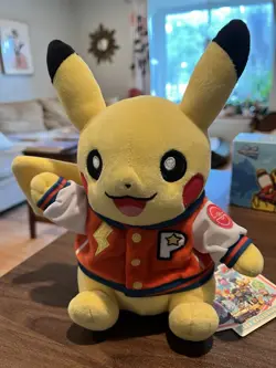 2025 Pokemon World Championships Pikachu Plushie Anaheim Worlds Exclusive Plush - Image 1