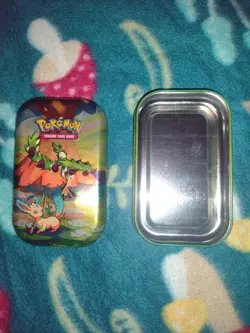 Pokemon Vibrant Paldea Mini Tin Leafeon (JUST THE TIN) - Image 2