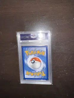 Pokemon Pikachu TCG VMAX Vivid Voltage 044/185 Regular Ultra Rare - Image 5