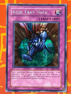 YUGIOH ACID TRAP HOLE PRISMATIC SECRET RARE NEAR MINT SDD-E002 PROMO - Image 1