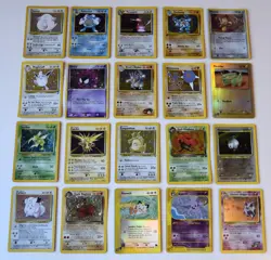 POKEMON CARDS - Lot of 21 (Miscellaneous cards + Lenticular Charizard) Ungraded - Image 1