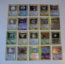 POKEMON CARDS - Lot of 21 (Miscellaneous cards + Lenticular Charizard) Ungraded - Image 3