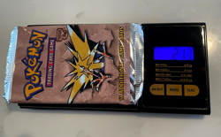 Pokemon Unopened Fossil Booster Pack 11 Card Factory Sealed 1999 Zapdos Art WOTC - Image 3