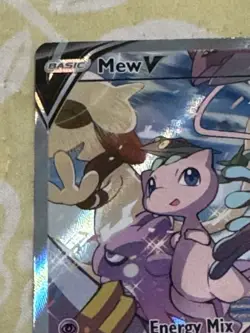 Pokemon TCG Fusion Strike Holo Mew v Alt Art Ultra Rare Card 251/264 SHIPS ASAP! - Image 4