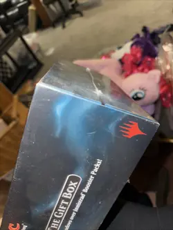 Magic the Gathering Shadows Over Innistrad Gift Box English Factory Sealed - Image 4