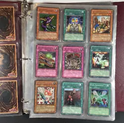 YuGiOh Huge Card Lot Approx 800 Cards Mix Lot - Image 3