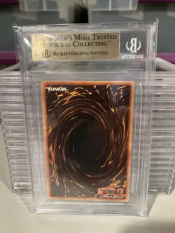 Yu-Gi-Oh 2002 Blue Eyes White Dragon SDK 001 Ultra Rare BGS 9.5 yugioh not psa - Image 2