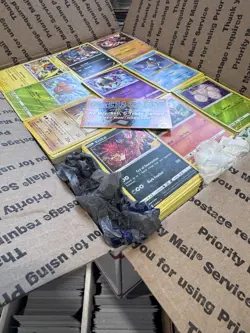 🔥 17lbs 4200+ UNSEARCHED Pokemon Bulk Lot! Some Holos & Vintage Cards LP/NM ✨ - Image 1