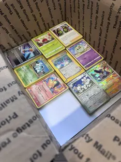 🔥 17lbs 4200+ UNSEARCHED Pokemon Bulk Lot! Some Holos & Vintage Cards LP/NM ✨ - Image 3