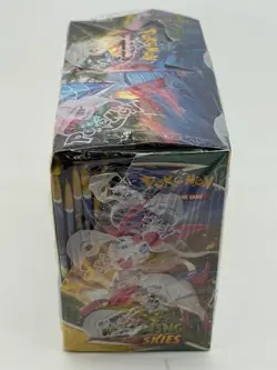 Pokemon TCG Sword & Shield Evolving Skies Booster Box - Image 4