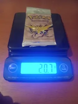 Two Sealed Booster Packs Of Pokemon TCG Unlimited Fossil Set 1999, Both At 20.7g - Image 4