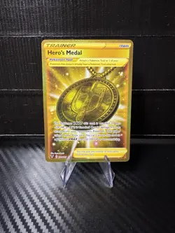 Hero's Medal (Secret) 201/185 Swsh04: Vivid Voltage Holo Pokemon TCG Hyper Rare - Image 1
