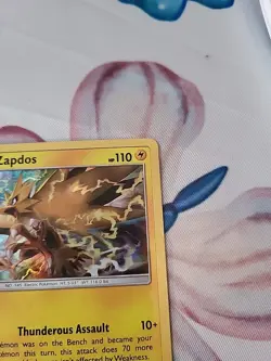 2019 Pokemon 40/181 Zapdos Sm-Team Up Holo LP - Image 5