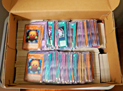 Kuriboh FL1-EN003 + Lot of Yugioh Cards Common Rare Holo - Image 2