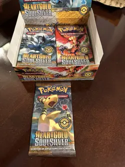 Vintage Pokemon Spanish Heart Gold Soul Silver HGSS Booster Pack (Ampharos) - Image 1