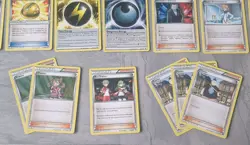 Pokemon Card Bundle Job Lot Bundle of 90 Cards With Box Preloved Mix - Image 3