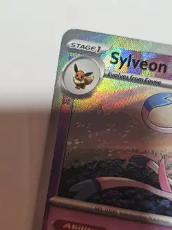 Sylveon (Poke Ball Pattern) 040/131 Sv: Prismatic Evolutions Holo Pokemon TCG - Image 5