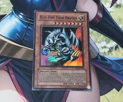 Blue-Eyes Toon Dragon DB1-EN066 Dark Beginning 1 LP Super Rare HOLO - Image 1