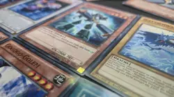 77 Yu-Gi-Oh Karten Sammlung / Starfoile / Verschiedene Karten und Zustande - Image 4