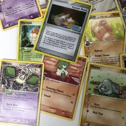Pokemon TCG: 2006 66 Card Mixed Lot: 2 Holos LP to MP - Image 3