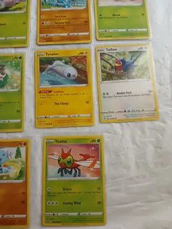 Pokemon TCG 2020 Sword & Shield Vivid Voltage lot of 15 cards No Duplicates - Image 5