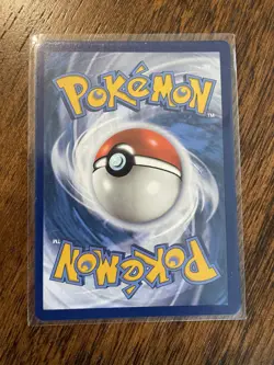 Pokemon Mew v 2021 SWSH Fusion Strike Alt Full Art Ultra Rare Card #251/264 - Image 2